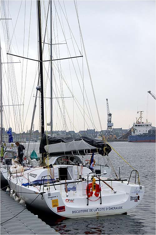 biscuiteriedelactedmeraudemonocoqueclass40skipperjosetten.jpg