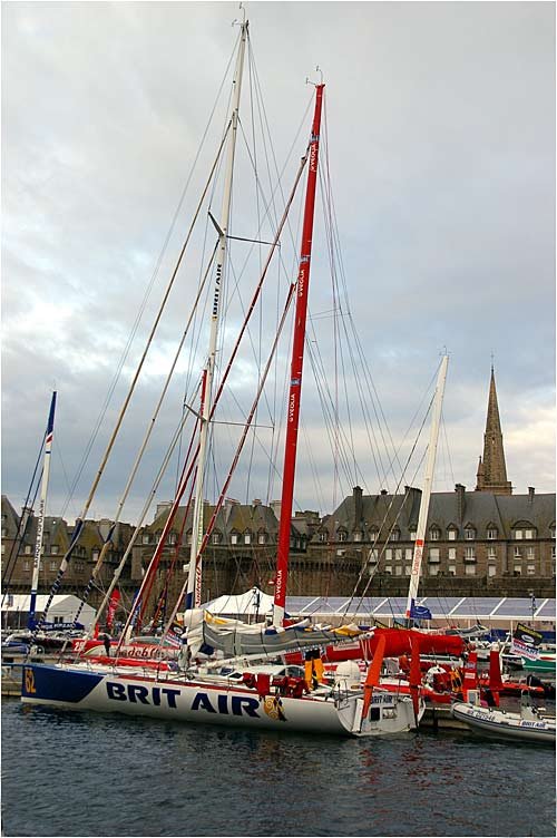 britairmonocoque60piedsskipperarmelleclach.jpg