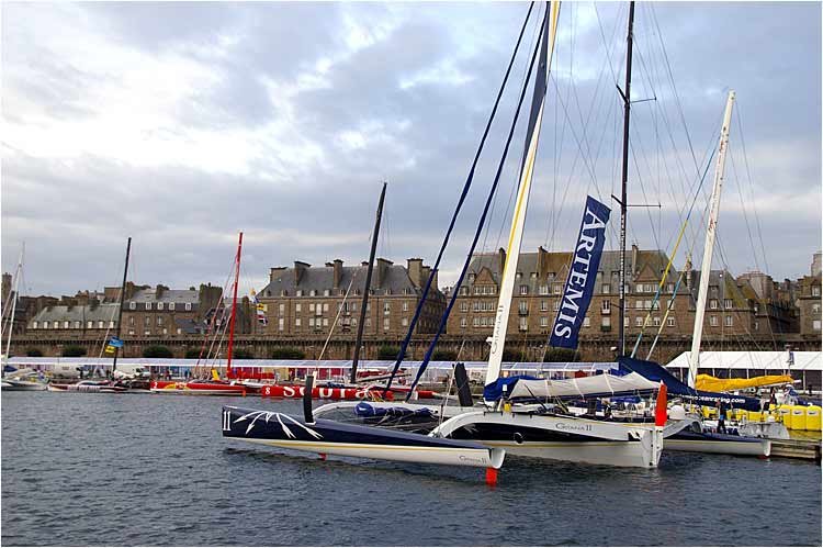 gitana11trimaran60piedsskipperlionellemonchois.jpg