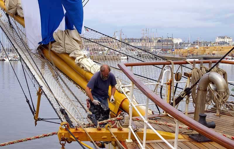 tsr045.jpg
